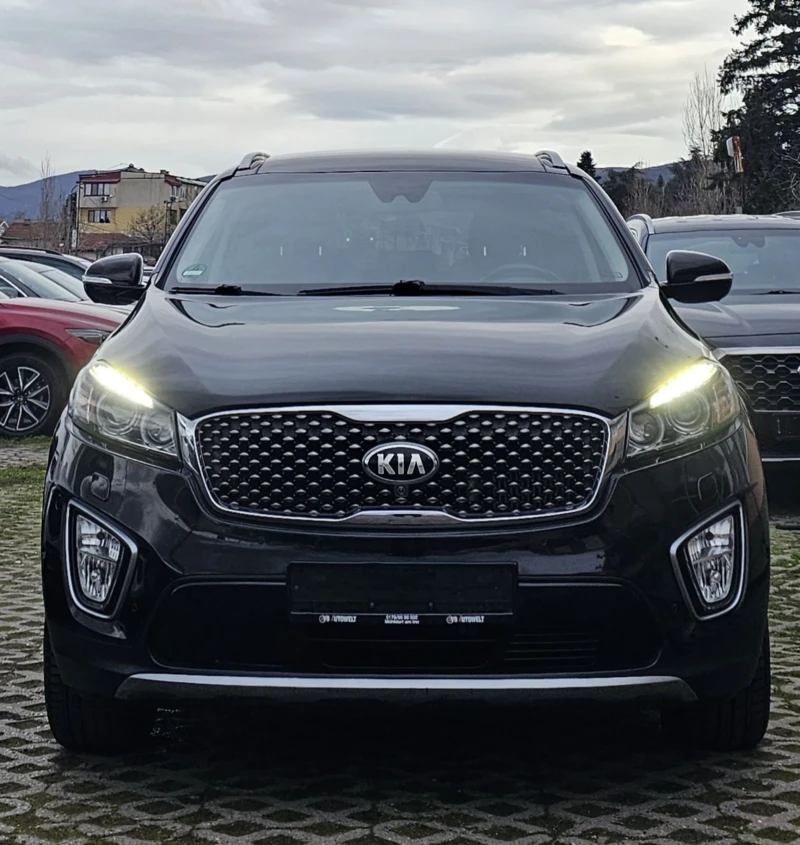 Kia Sorento 2.2 CRDI AWD Platinum CarPlay Infinity 360  камери, снимка 2 - Автомобили и джипове - 52996199