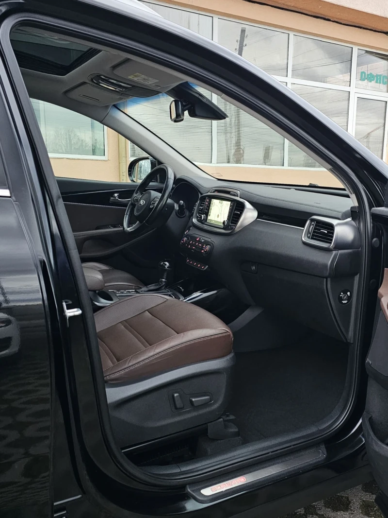 Kia Sorento 2.2 CRDI AWD Platinum CarPlay Infinity 360  камери, снимка 8 - Автомобили и джипове - 52996199