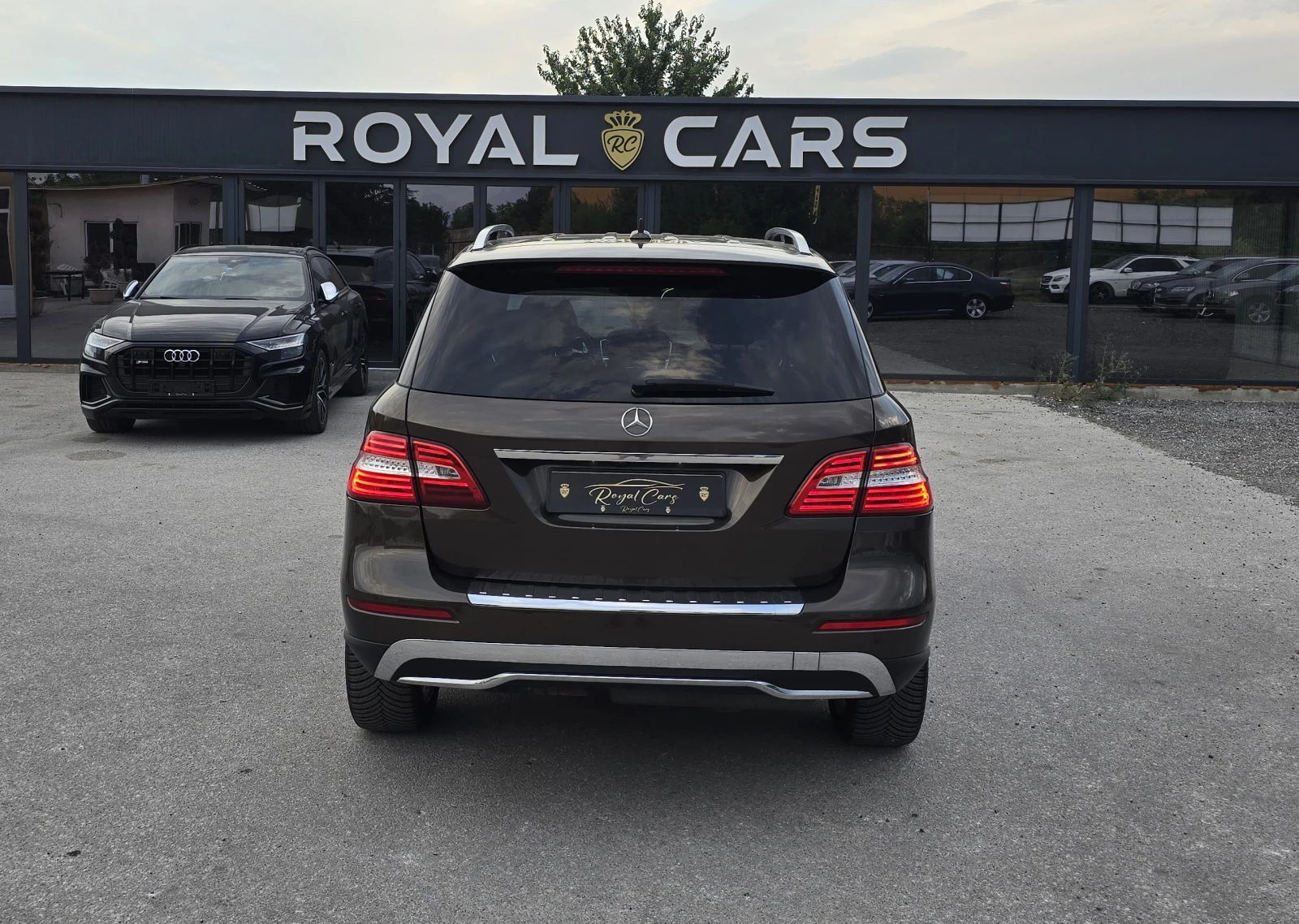 Mercedes-Benz ML * AMG Edition * Key less GO * Distronic * Camera * - изображение 6