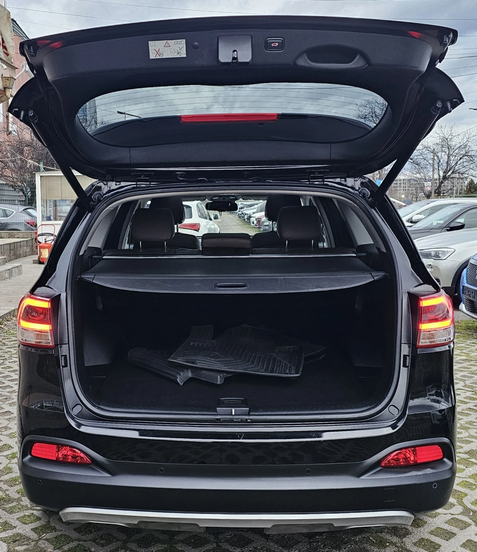 Kia Sorento 2.2 CRDI AWD Platinum CarPlay Infinity 360  ������ | Mobile.bg � ����������� 6