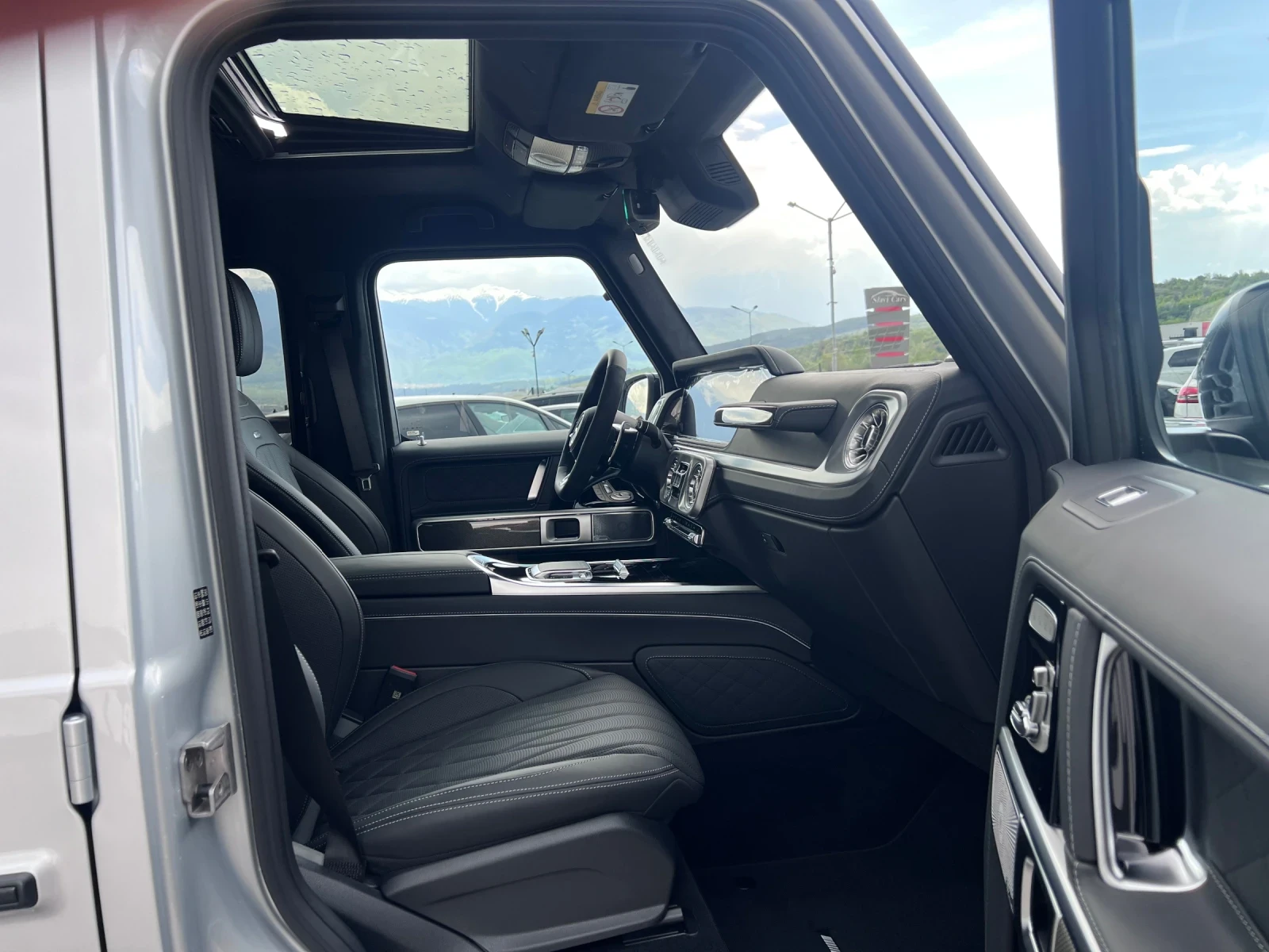 Mercedes-Benz G 63 AMG AMG RIDE CONTROL/NIGHT PACK, снимка 16 - Автомобили и джипове - 54354932