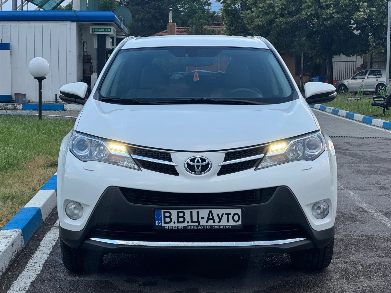 Toyota Rav4 Автоматик, снимка 2 - Автомобили и джипове - 55207747