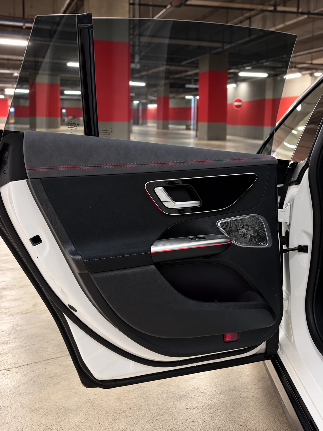 Mercedes-Benz EQE 300 AMG Line / SOH 95% / Burmester / HUD / ��� | Mobile.bg � ����������� 10