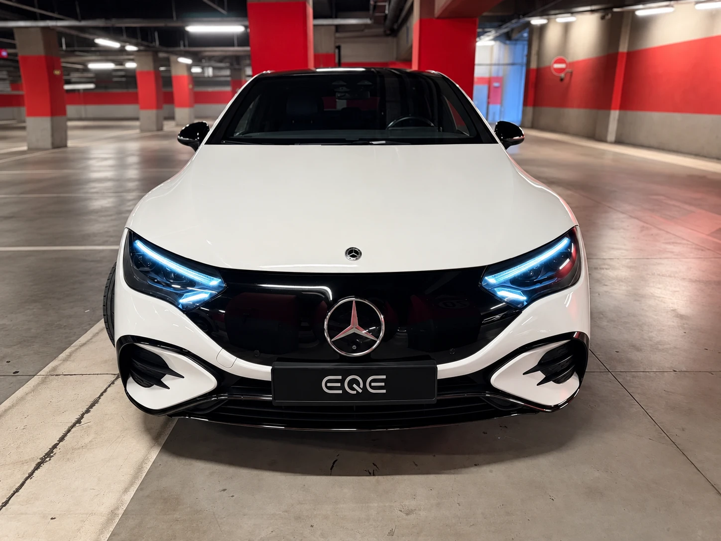 Mercedes-Benz EQE 300 AMG Line / SOH 95% / Burmester / HUD / ��� | Mobile.bg � ����������� 2