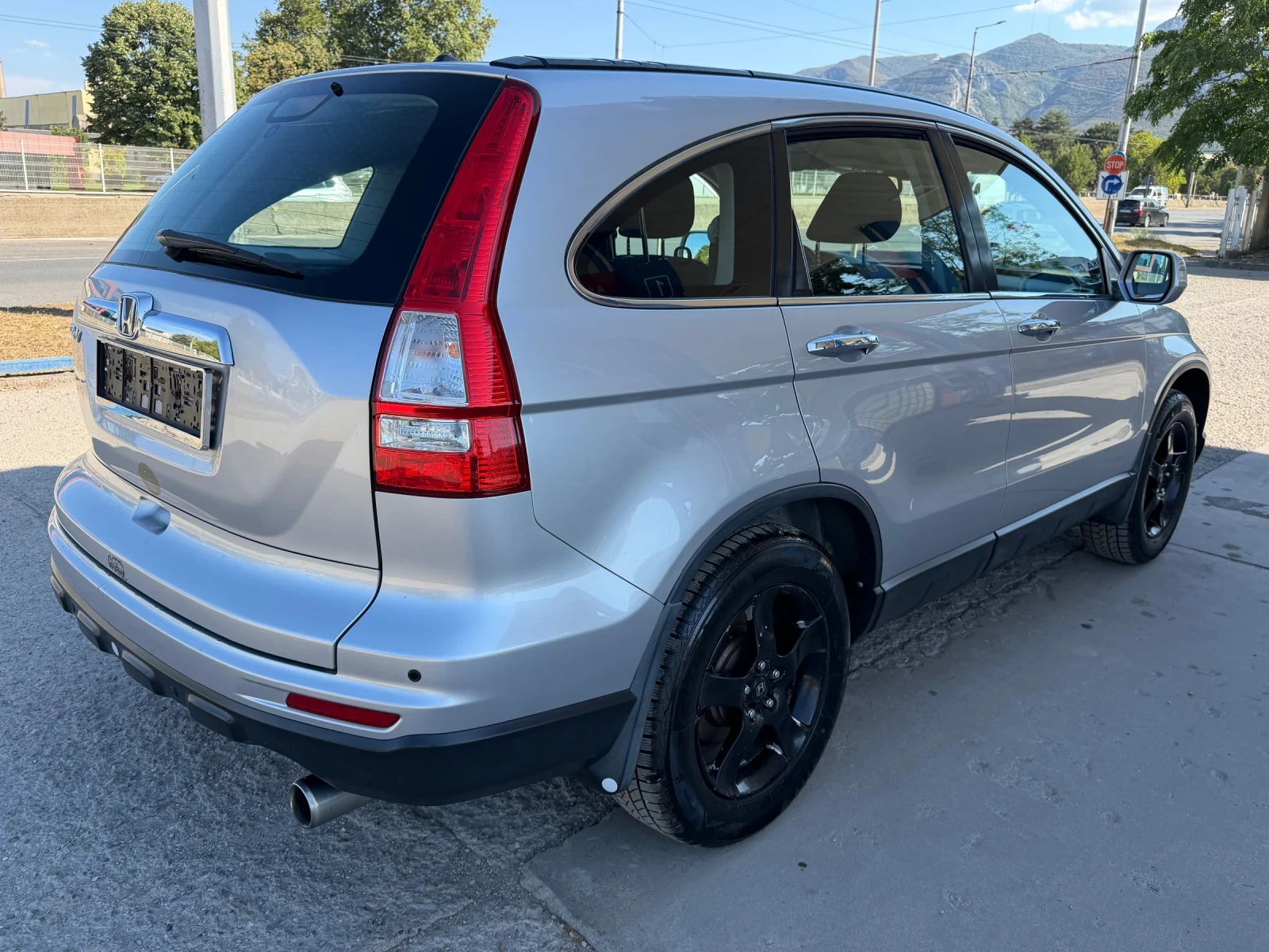 Honda Cr-v 2.0i-Face, снимка 4 - Автомобили и джипове - 55465435