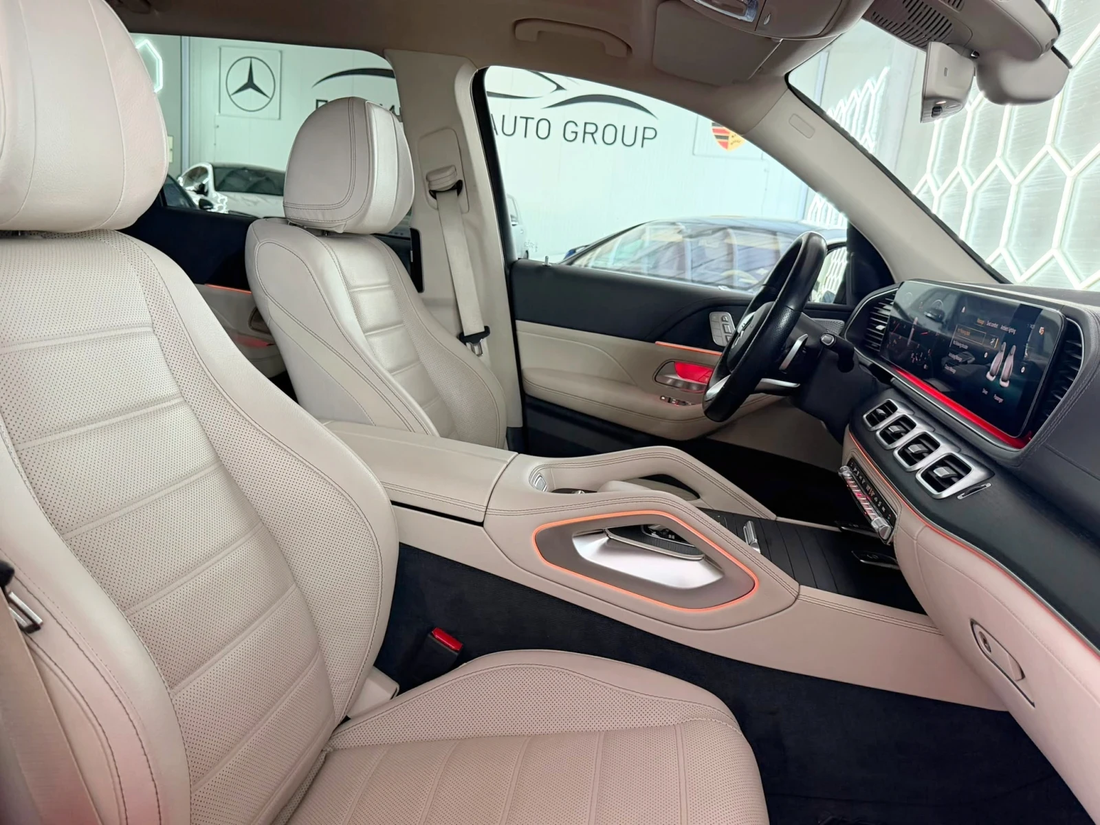 Mercedes-Benz GLS 400 Mercedes GLS400d 4MATIC AMG Line / Burmester / Пан, снимка 12 - Автомобили и джипове - 55532173