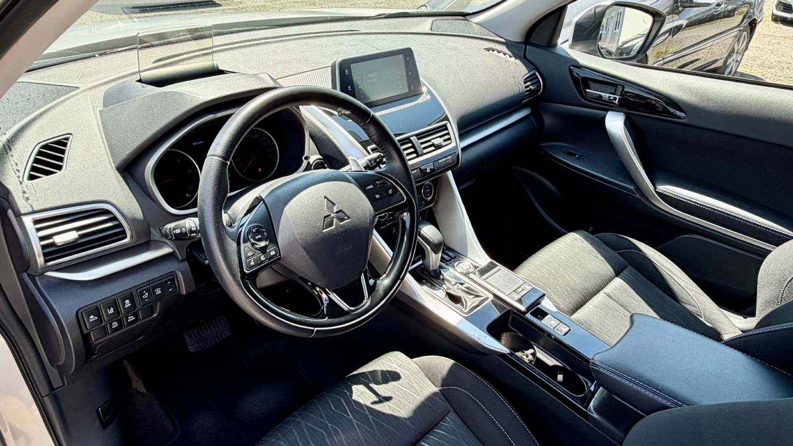 Mitsubishi Eclipse Cross 2.2DiD AWD Автоматик! Внос ШВЕЙЦАРИЯ!LED, 360Камер, снимка 10 - Автомобили и джипове - 55636690