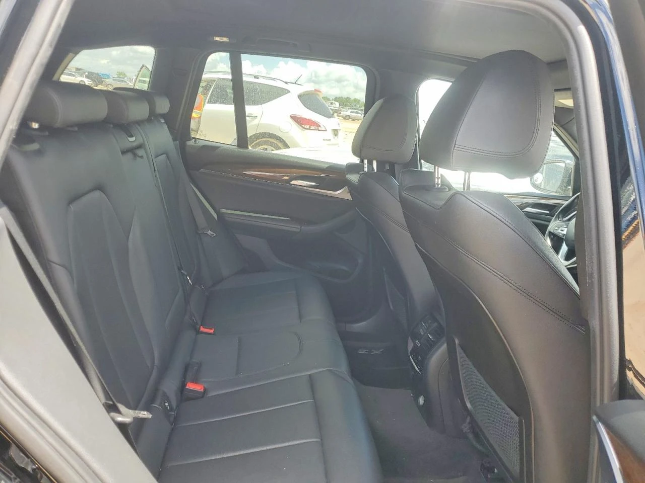 BMW X3 2.0l xDrive30I, снимка 11 - Автомобили и джипове - 56088071