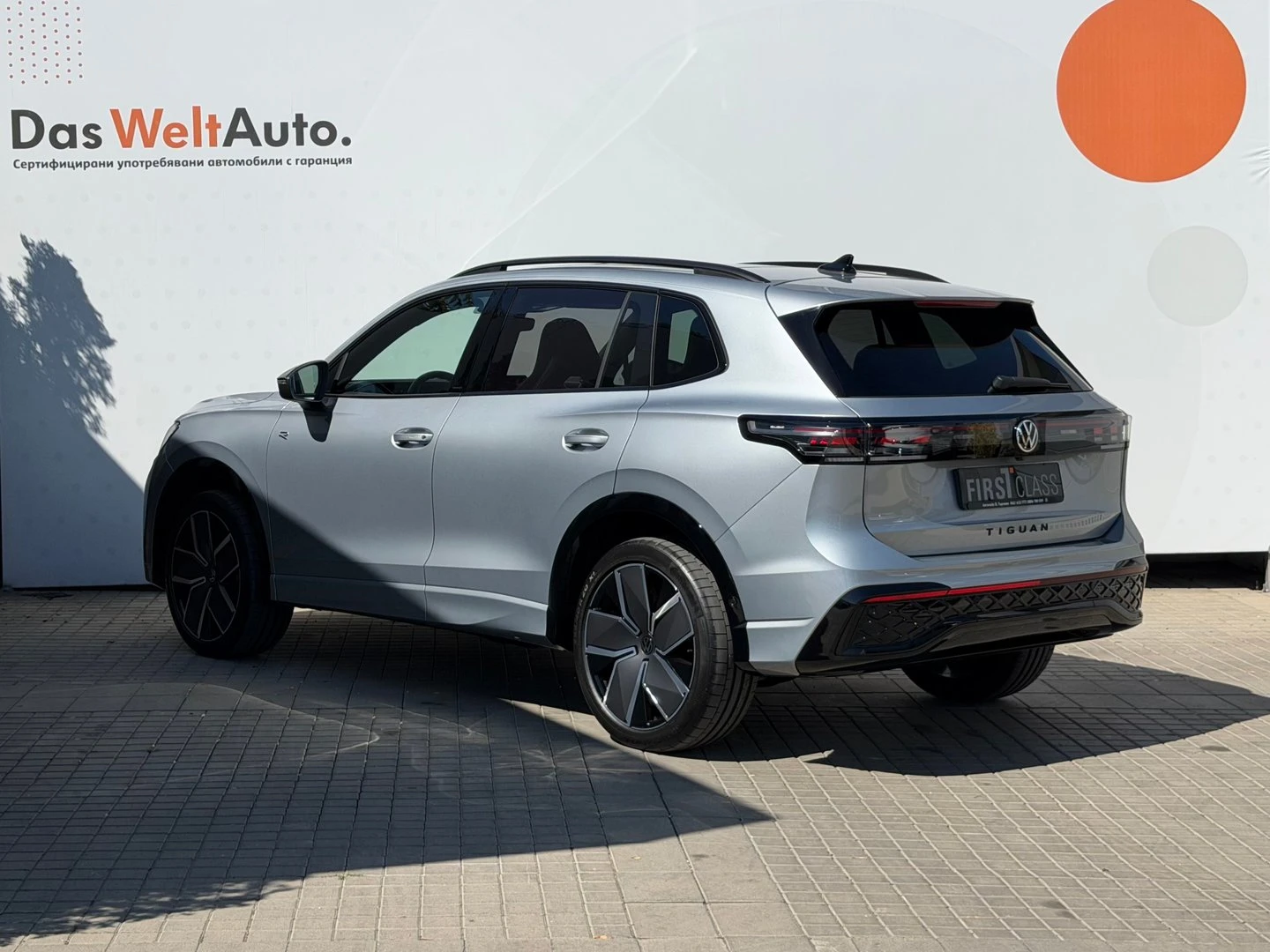 VW Tiguan, снимка 4 - Автомобили и джипове - 56420620