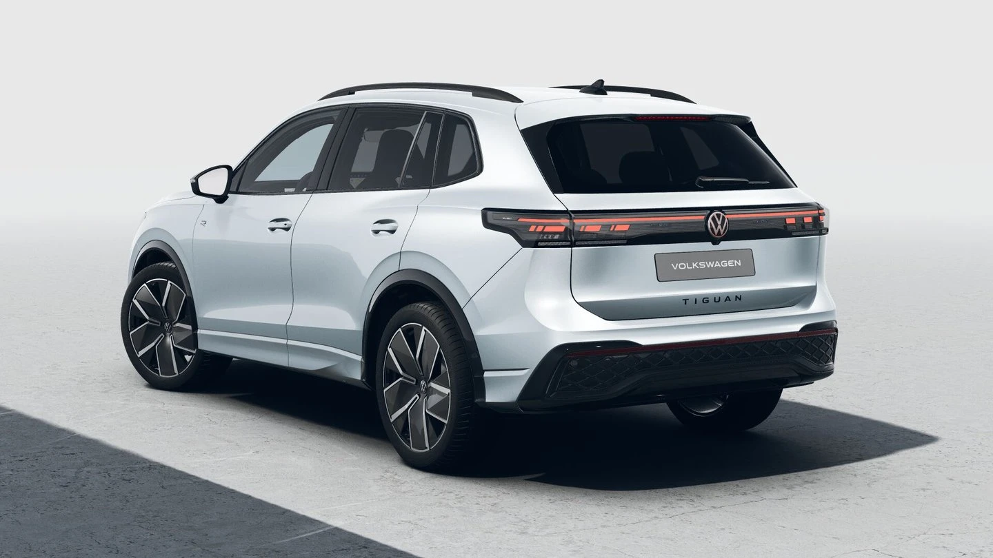VW Tiguan, снимка 9 - Автомобили и джипове - 56420620