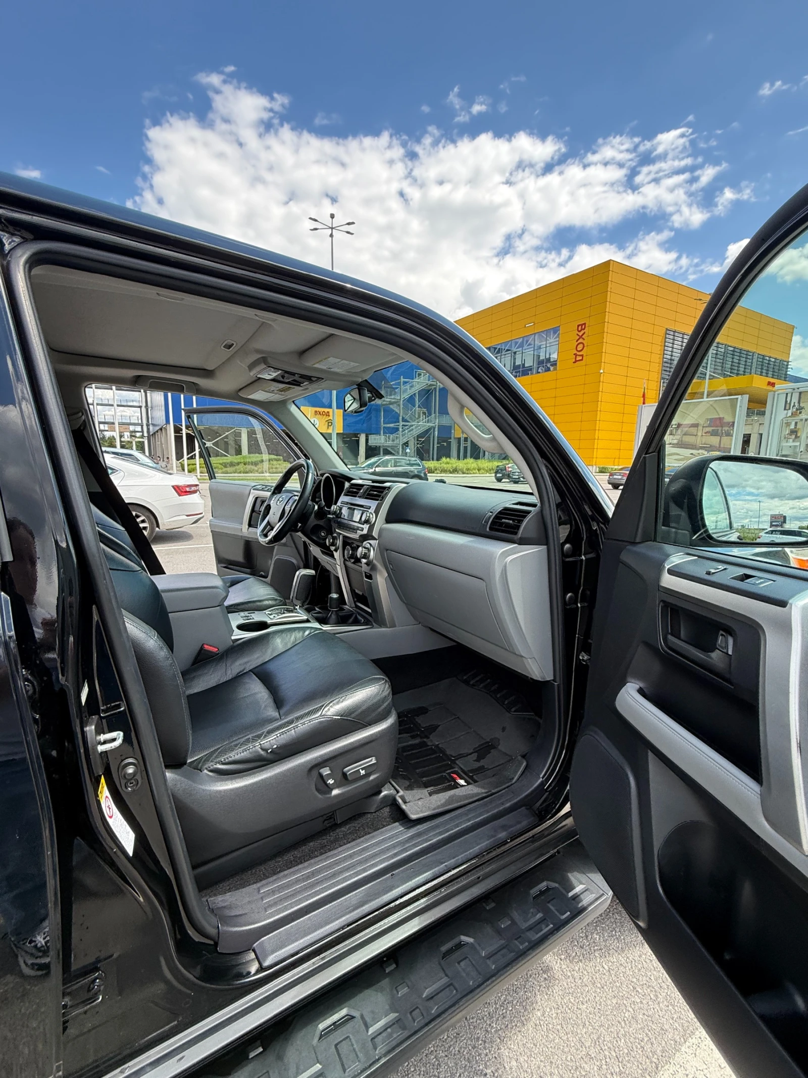 Toyota 4runner SR5 4.0 V6 4x4, снимка 11 - Автомобили и джипове - 56238345