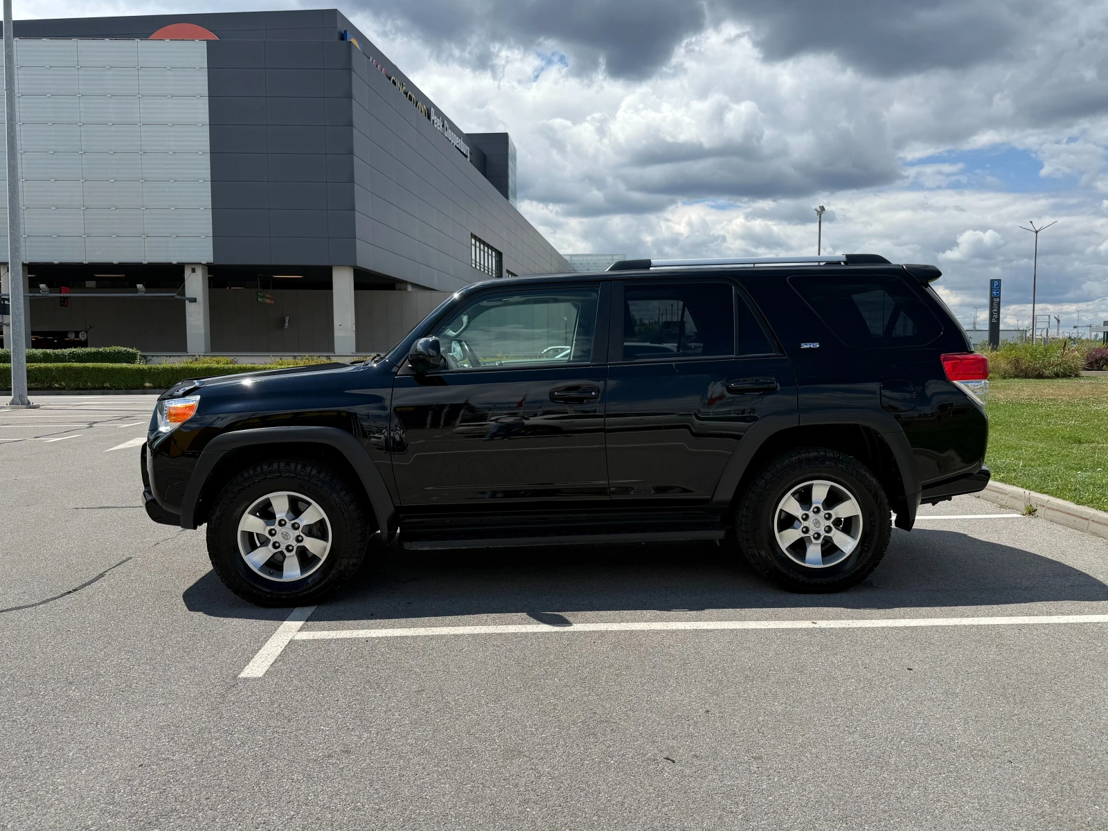 Toyota 4runner SR5 4.0 V6 4x4, снимка 4 - Автомобили и джипове - 56238345