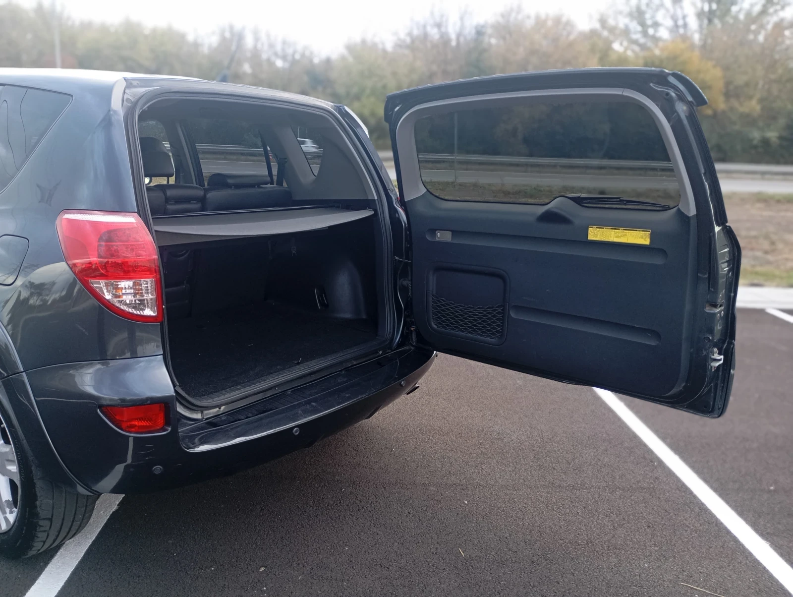 Toyota Rav4 2.2D, 177кс., снимка 8 - Автомобили и джипове - 56585447