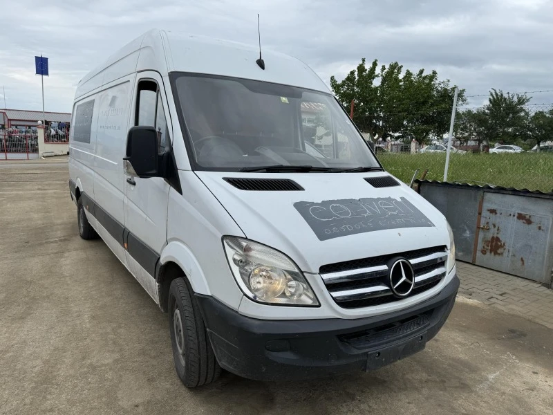 Mercedes-Benz Sprinter 311 2.2, снимка 2 - Бусове и автобуси - 45775616