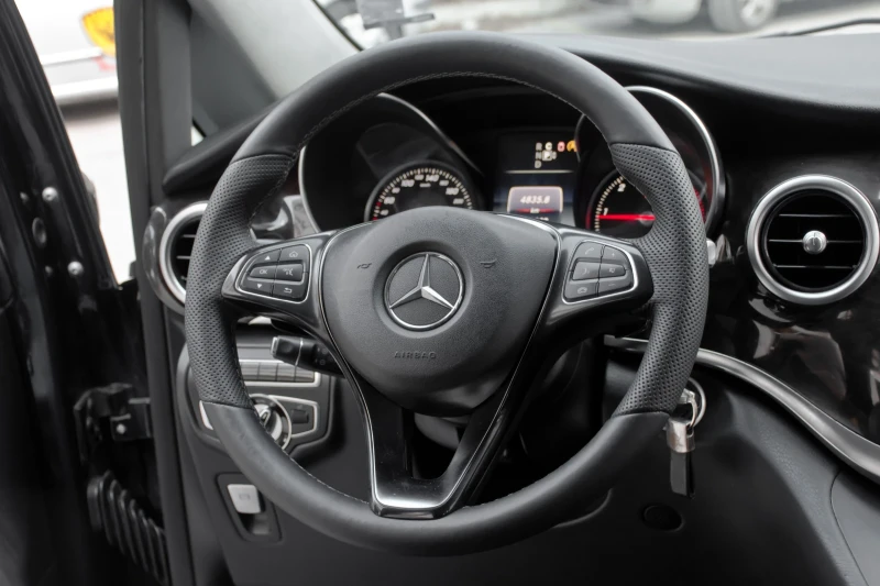 Mercedes-Benz V 220 V220 163кс AMG, снимка 11 - Бусове и автобуси - 53501488