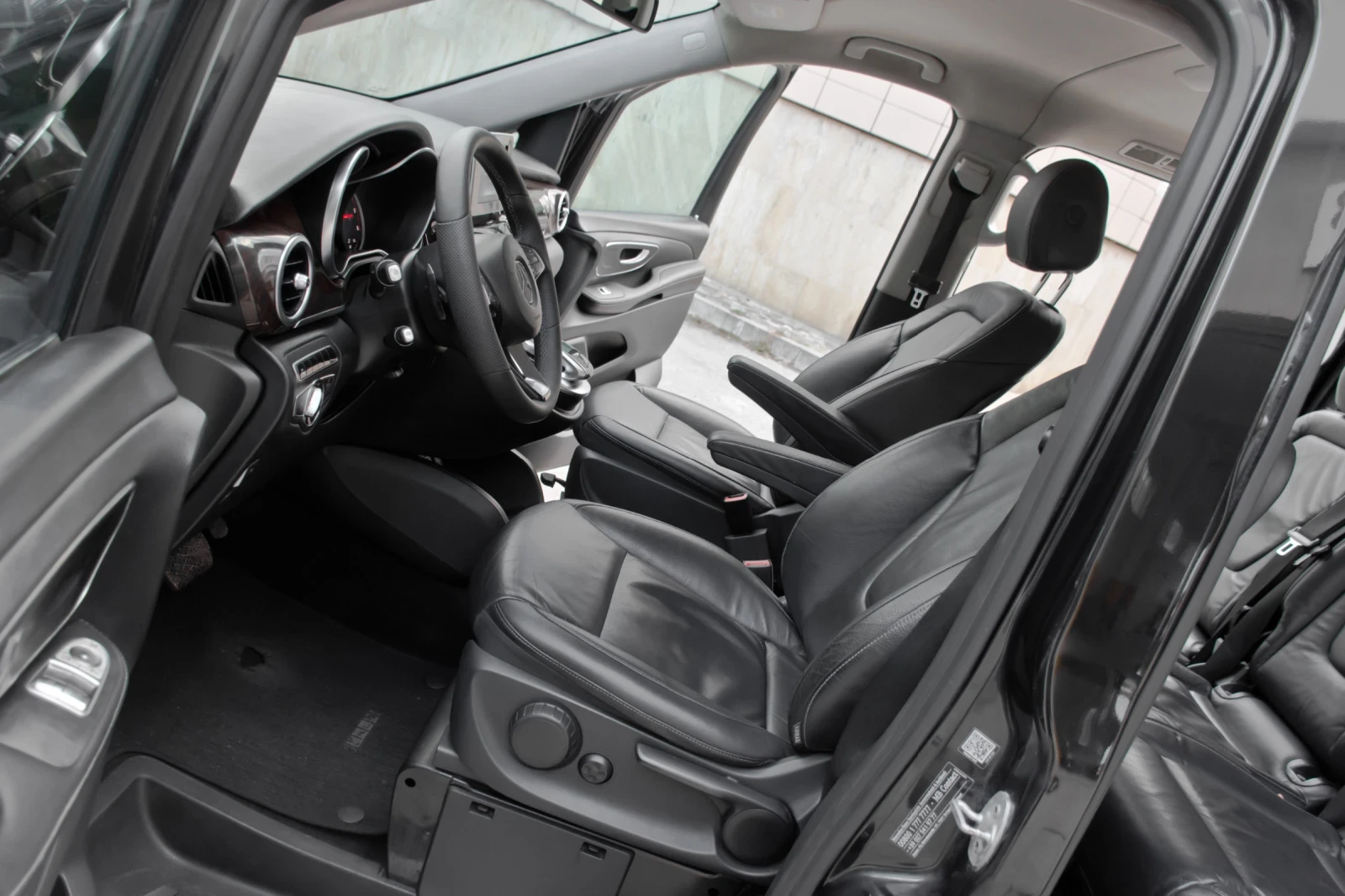 Mercedes-Benz V 220 V220 163кс AMG, снимка 14 - Бусове и автобуси - 53991868