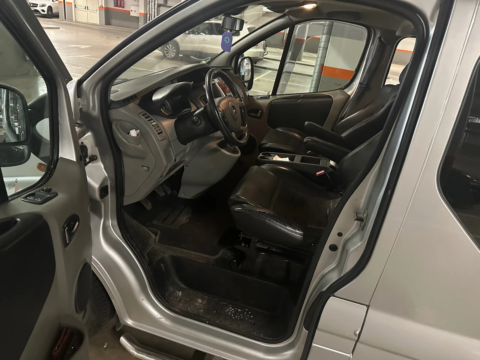 Opel Vivaro 2.0 Двойна кабина, снимка 8 - Бусове и автобуси - 55011494