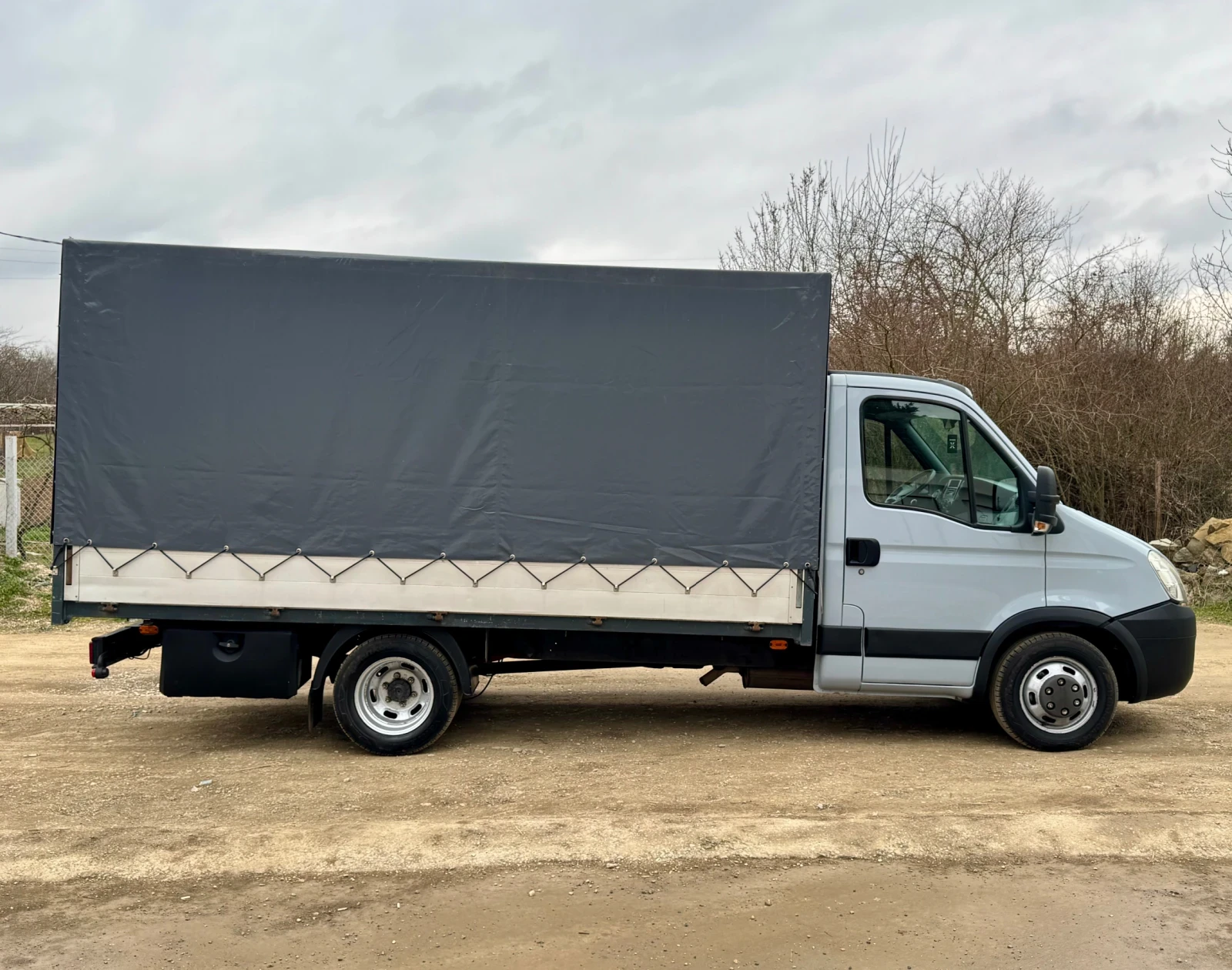 Iveco Daily 3.0* 170 000хил.км* БОРДОВИ+ БРЕЗЕНТ* БЛОКАЖ, снимка 8 - Бусове и автобуси - 55637124