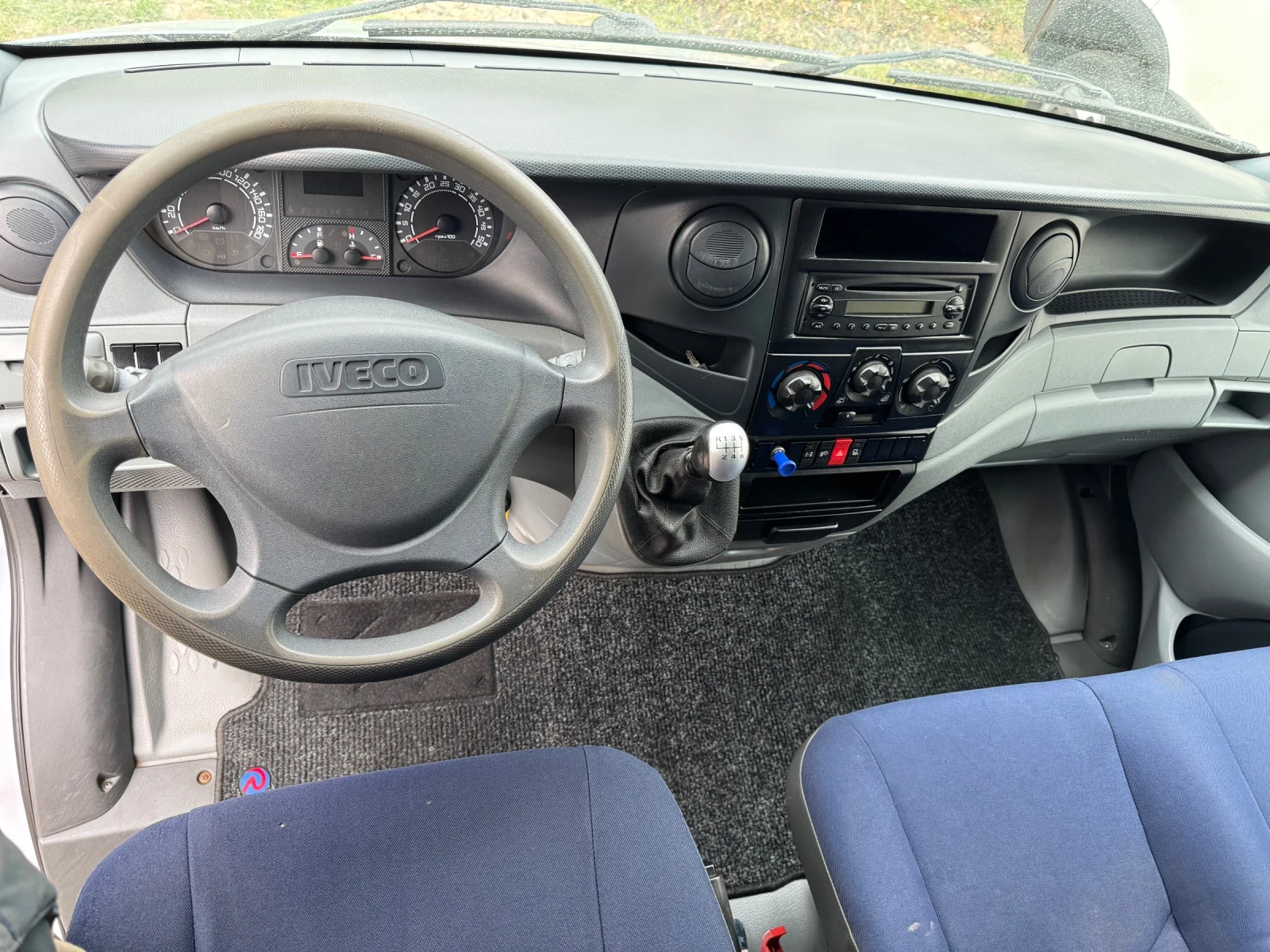 Iveco Daily 3.0* 170 000хил.км* БОРДОВИ+ БРЕЗЕНТ* БЛОКАЖ, снимка 14 - Бусове и автобуси - 55637124