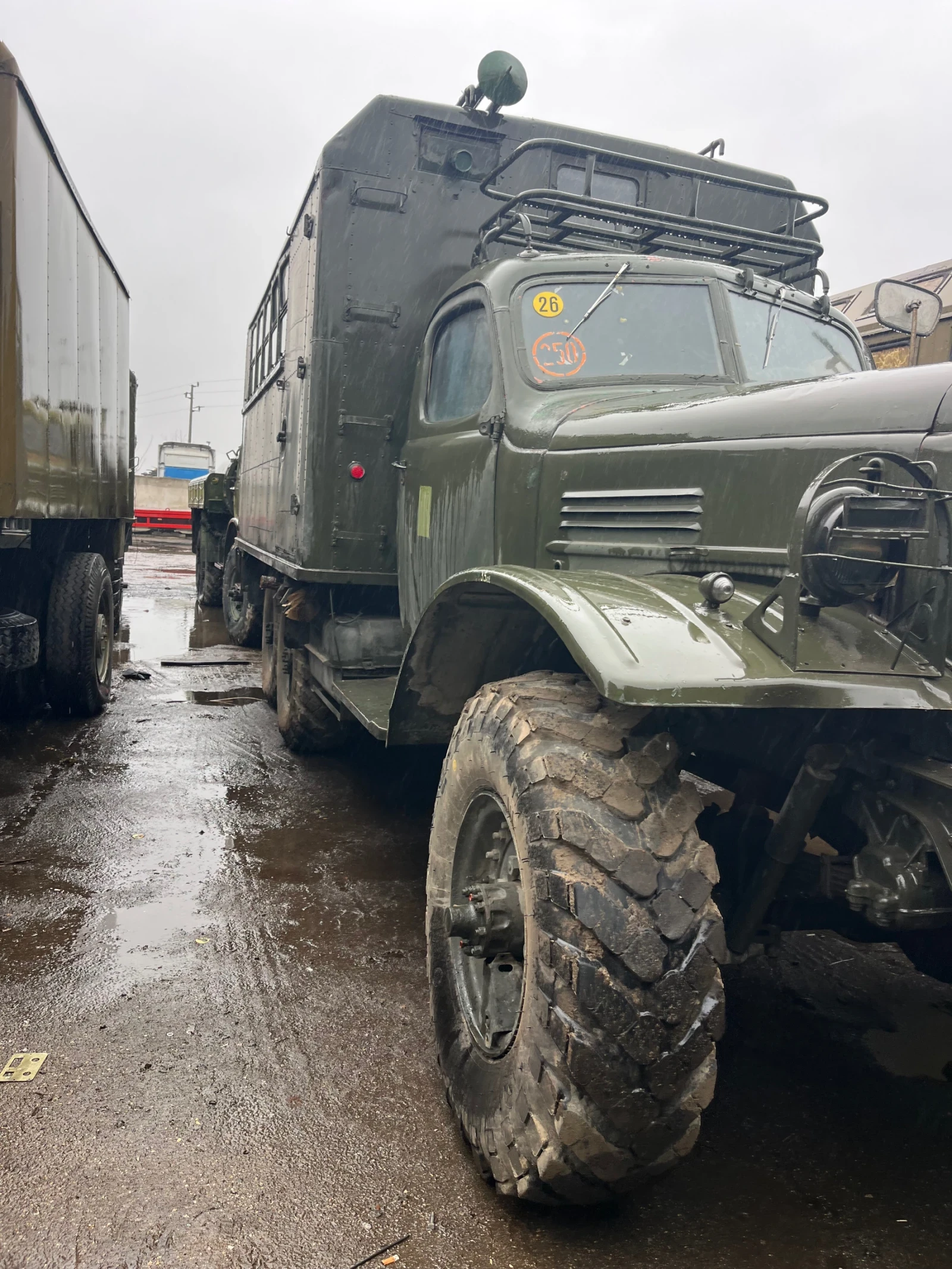 Zil 130 На части, снимка 6 - Камиони - 54071158