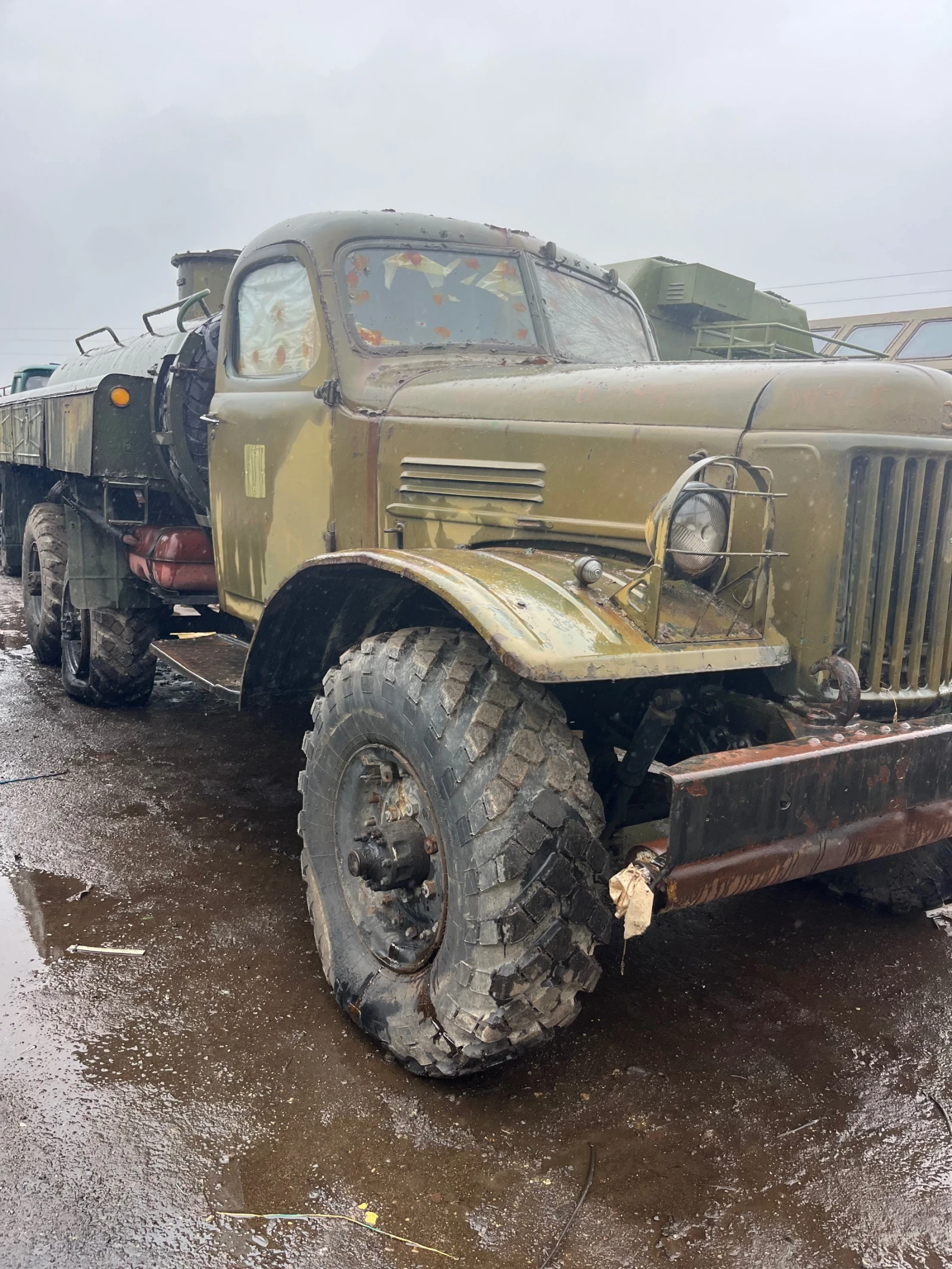 Zil 130 На части, снимка 2 - Камиони - 54071158