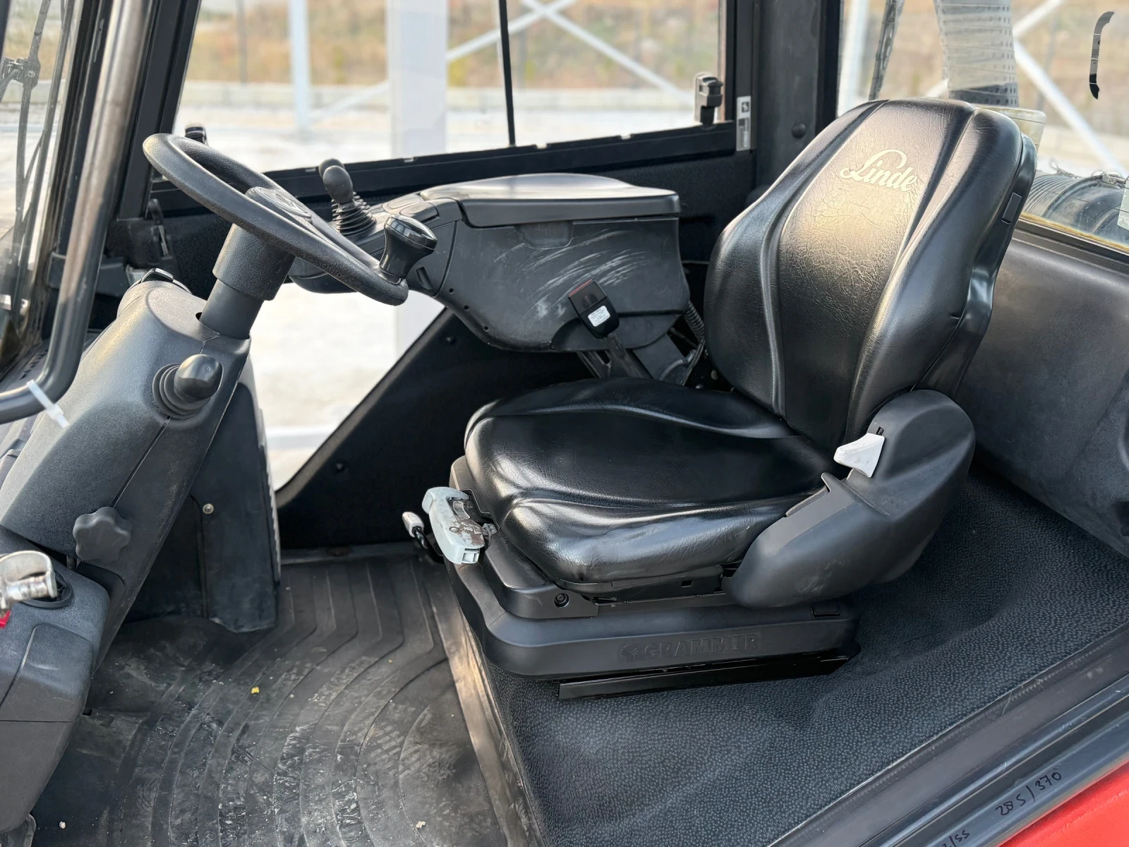 Мотокар Linde H35D, снимка 10 - Индустриална техника - 56749628