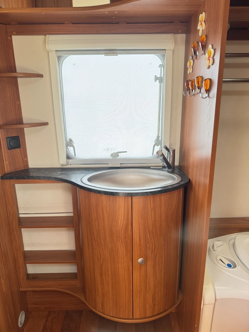 Каравана Dethleffs  EN3 540 Внос от Швейцария , снимка 10 - Каравани и кемпери - 51761368