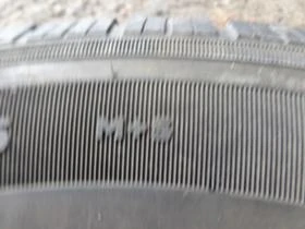 Гуми Зимни 265/70R15, снимка 10