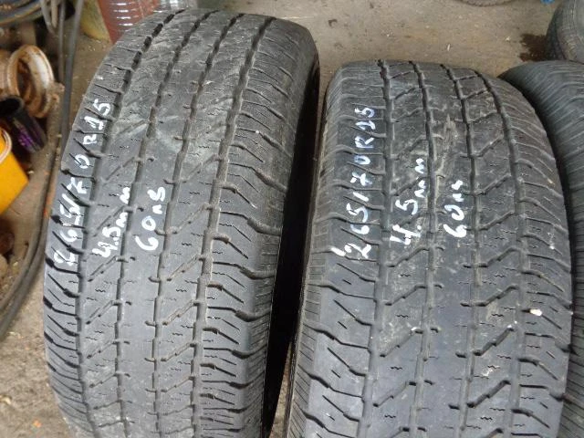 Гуми Зимни 265/70R15, снимка 4 - Гуми и джанти - 19425152