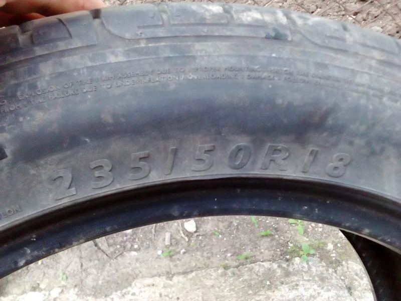 Гуми Летни 235/50R18, снимка 4 - Гуми и джанти - 21749082