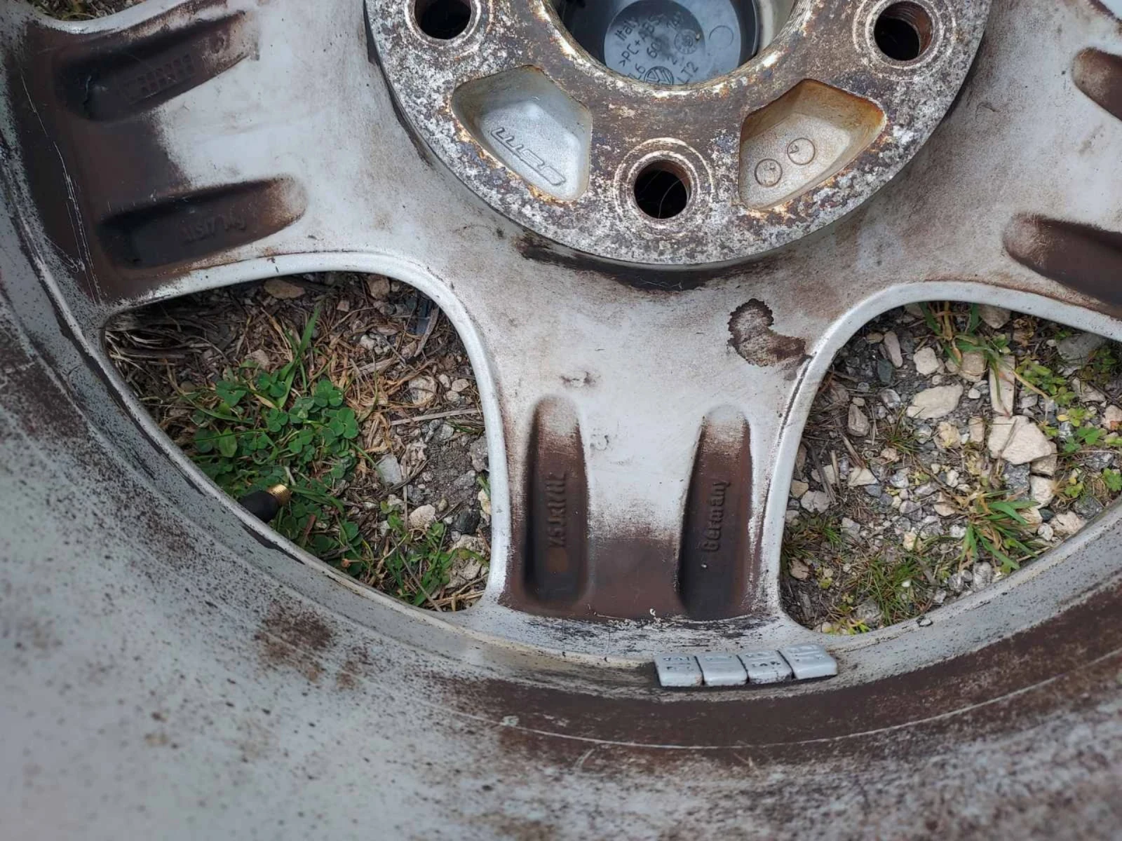   VW Touareg | Mobile.bg   4