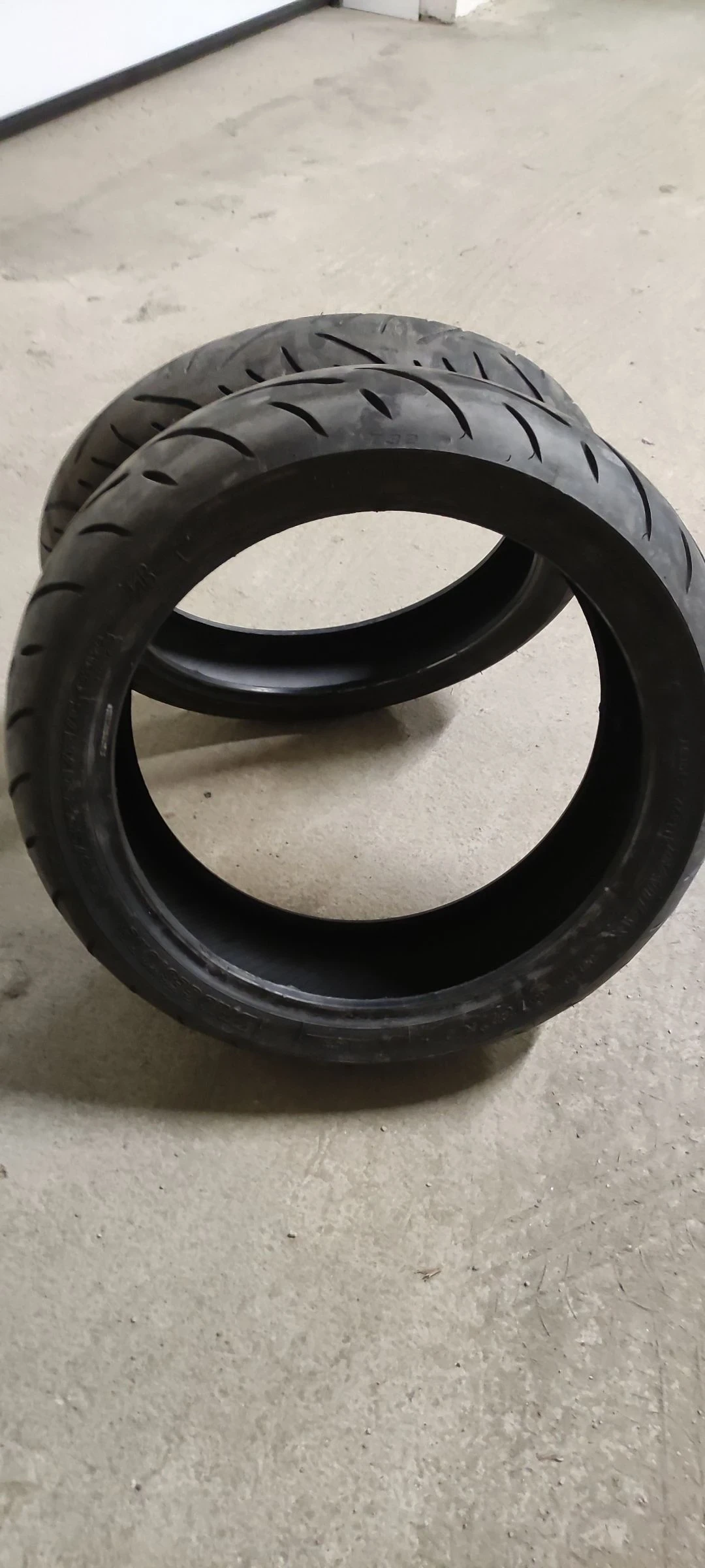  180/55 17 B | Mobile.bg   3