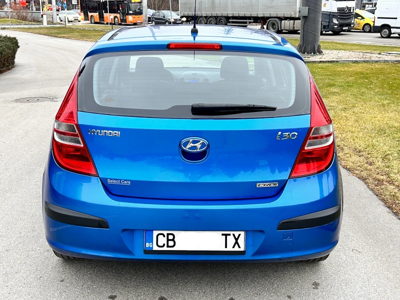 Hyundai I30 1.6 CRDI, снимка 3 - Автомобили и джипове - 48213155