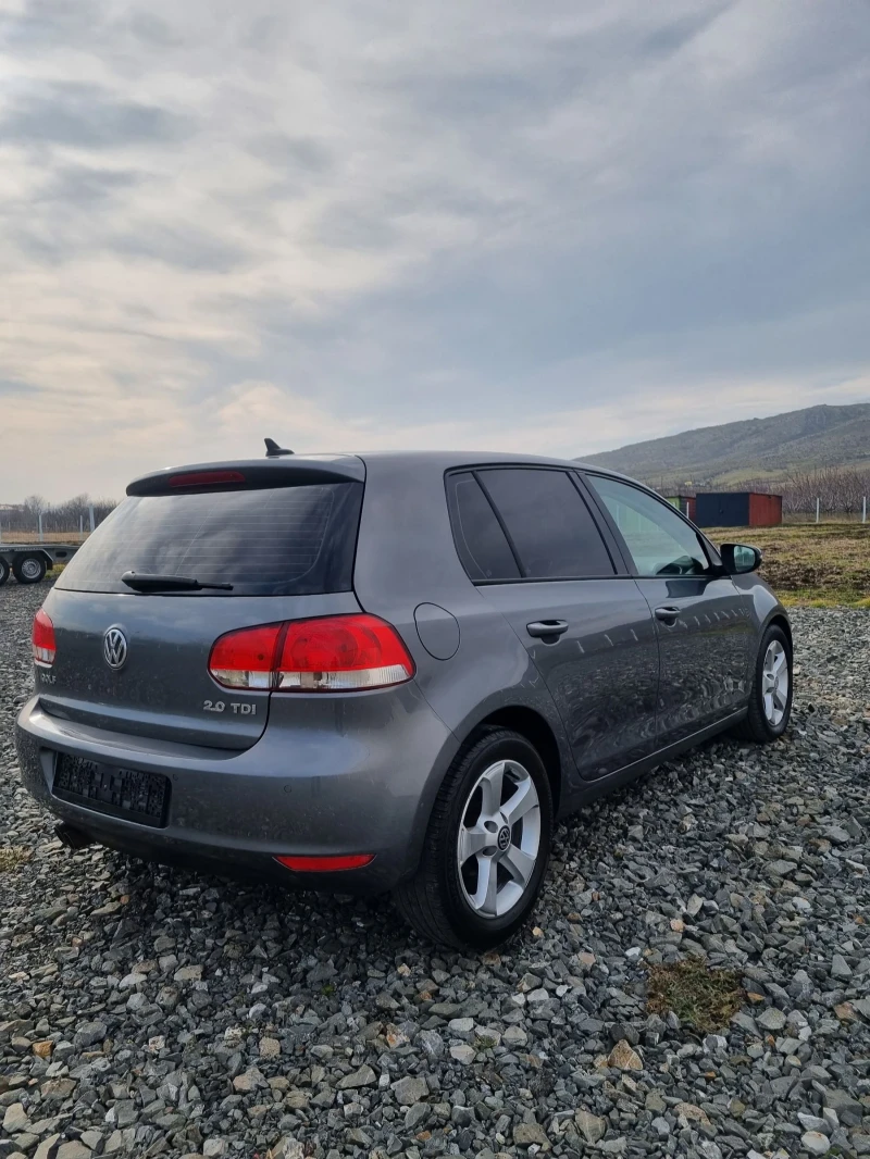 VW Golf 2.0tdi 140к.с Highline кожа, нави, 6ск, снимка 6 - Автомобили и джипове - 48628614