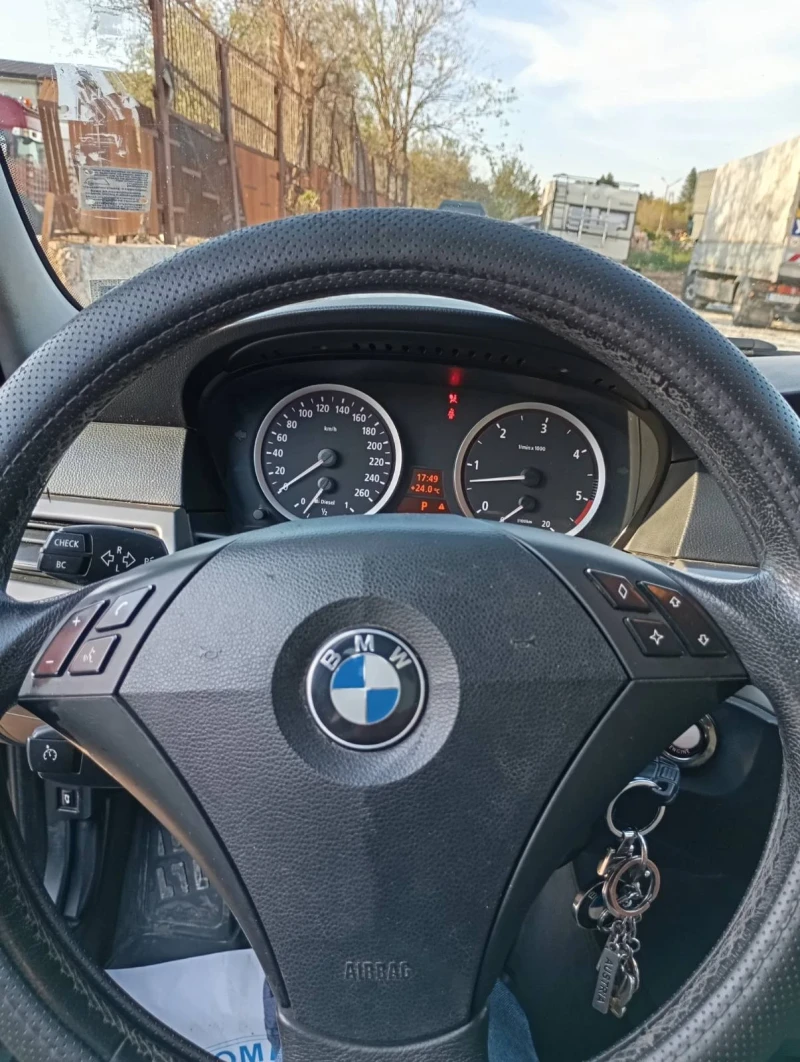 BMW 525, снимка 7 - Автомобили и джипове - 48884777