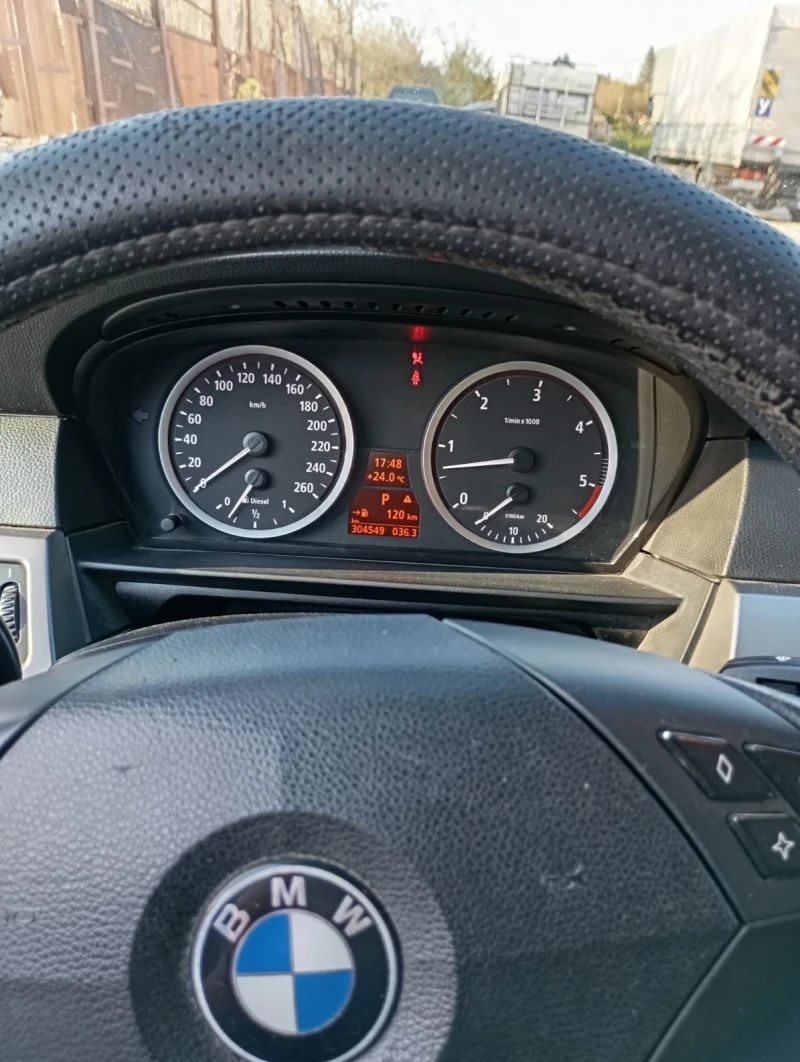 BMW 525, снимка 10 - Автомобили и джипове - 48884777