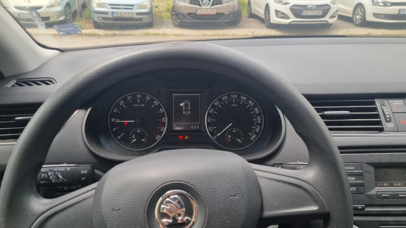 Skoda Octavia Active 1.6D 5MT, снимка 8 - Автомобили и джипове - 52419618