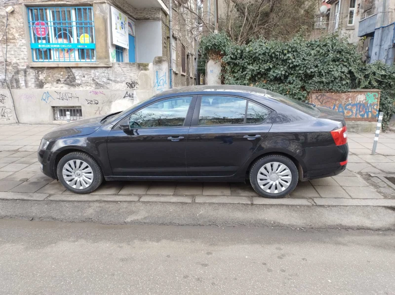 Skoda Octavia Active 1.6D 5MT, снимка 3 - Автомобили и джипове - 52419618