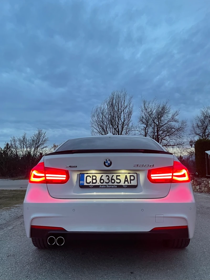 BMW 330 XDrive | M-packet | Shadow line, снимка 7 - Автомобили и джипове - 52408867