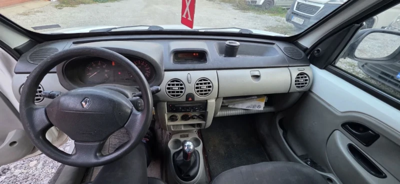 Renault Kangoo 1.5dci, снимка 13 - Автомобили и джипове - 52206800