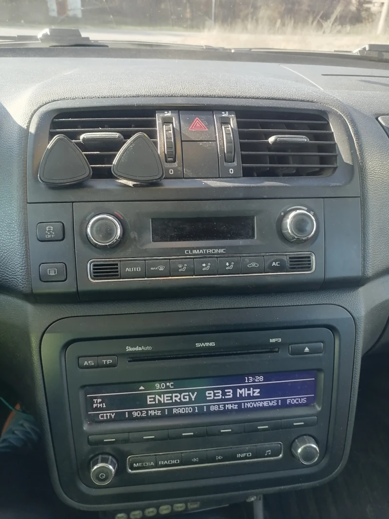 Skoda Fabia 1.2 TSI-GAZ, снимка 7 - Автомобили и джипове - 52717212