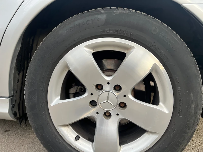 Mercedes-Benz E 320, снимка 5 - Автомобили и джипове - 52974375