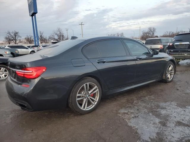 BMW 750 M* SPORT* XDRIVE* ДИГИТАЛНО* ТАБЛО* МАСАЖ* ОБДУХВА, снимка 3 - Автомобили и джипове - 49505651