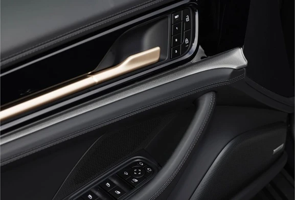 Porsche Panamera 4 E-Hybrid = Air Suspension = Гаранция - изображение 7