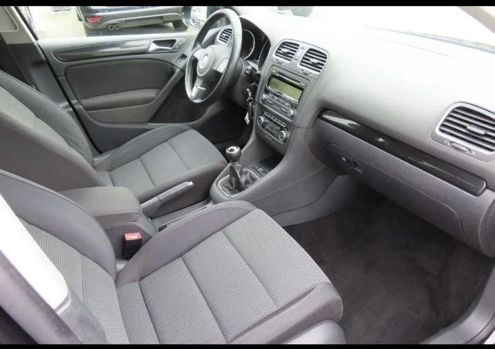 VW Golf 6 Bifuel фабрична газ 1.6 LPG, снимка 8 - Автомобили и джипове - 54321188