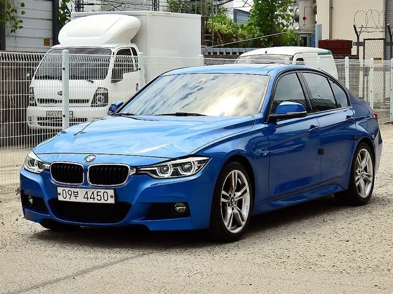 BMW 330 (F30) 330I M Sports, снимка 4 - Автомобили и джипове - 55123755