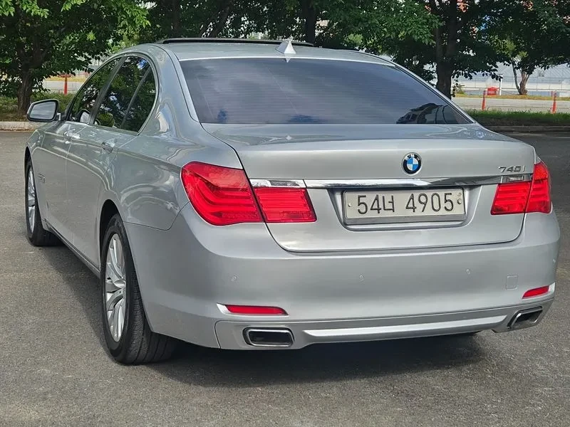 BMW 740 i, снимка 6 - Автомобили и джипове - 55205580