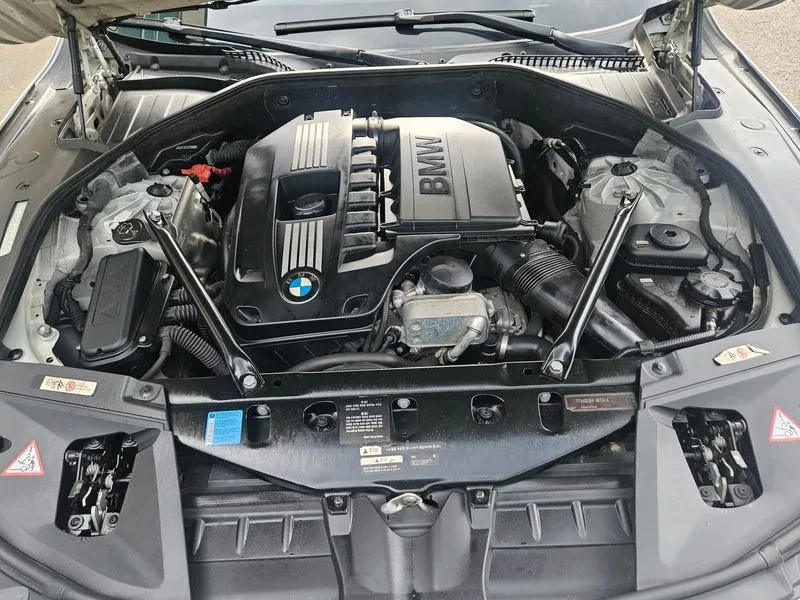 BMW 740 i, снимка 12 - Автомобили и джипове - 55205580