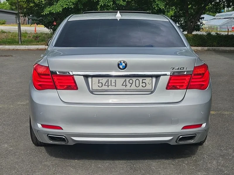 BMW 740 i, снимка 4 - Автомобили и джипове - 55205580