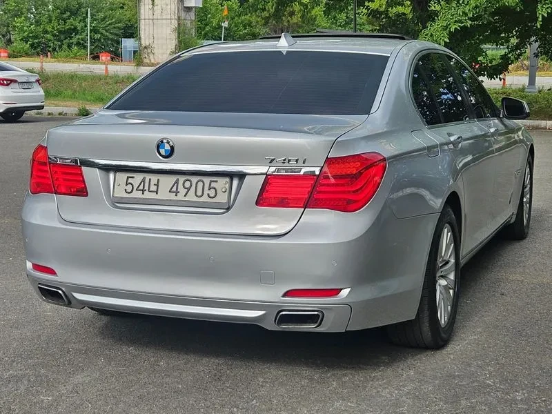 BMW 740 i, снимка 5 - Автомобили и джипове - 55205580